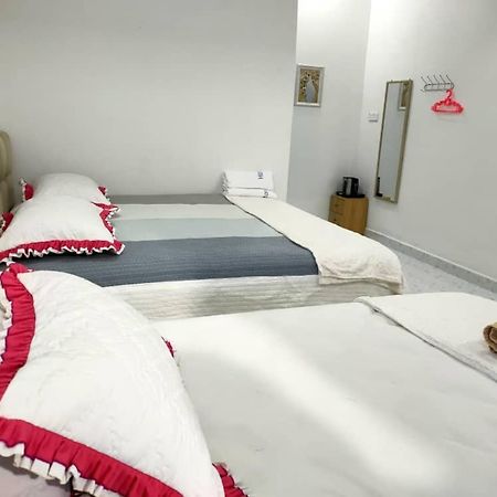 Roomstay Tokbah Demuara Kuala Besut Kültér fotó
