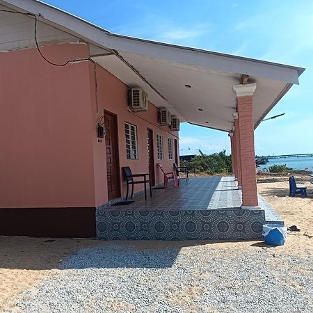 Roomstay Tokbah Demuara Kuala Besut Kültér fotó