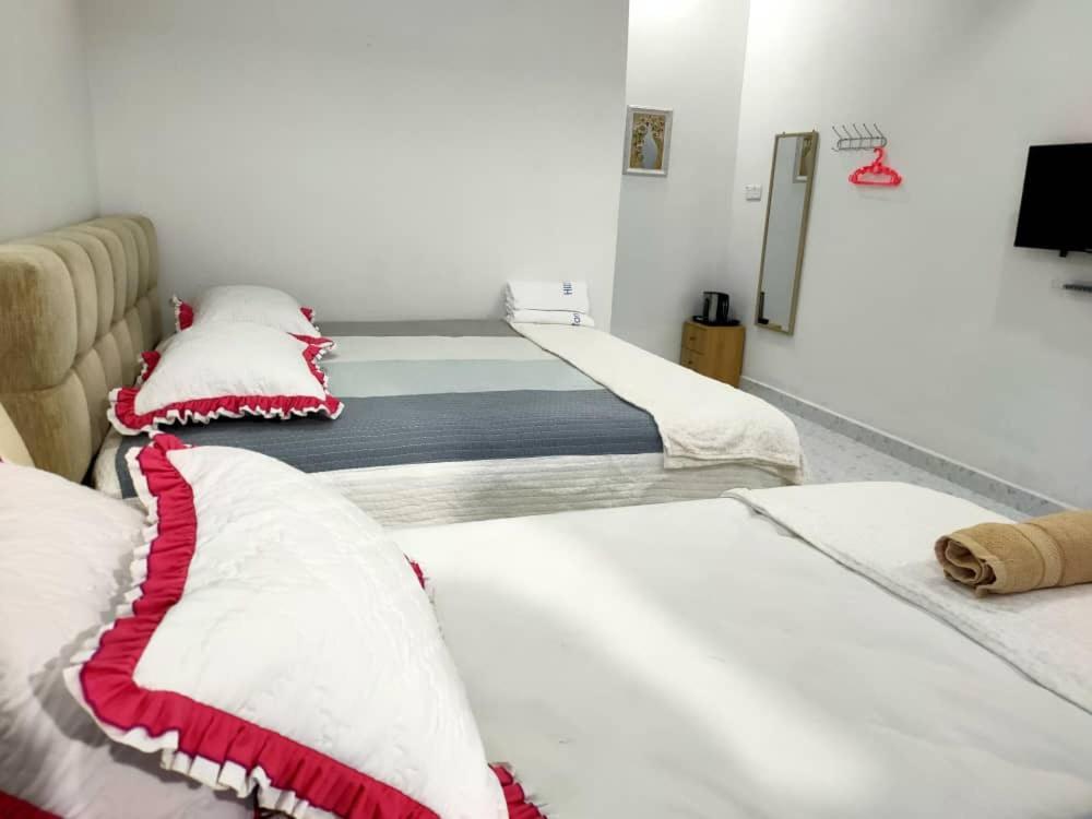 Roomstay Tokbah Demuara Kuala Besut Kültér fotó