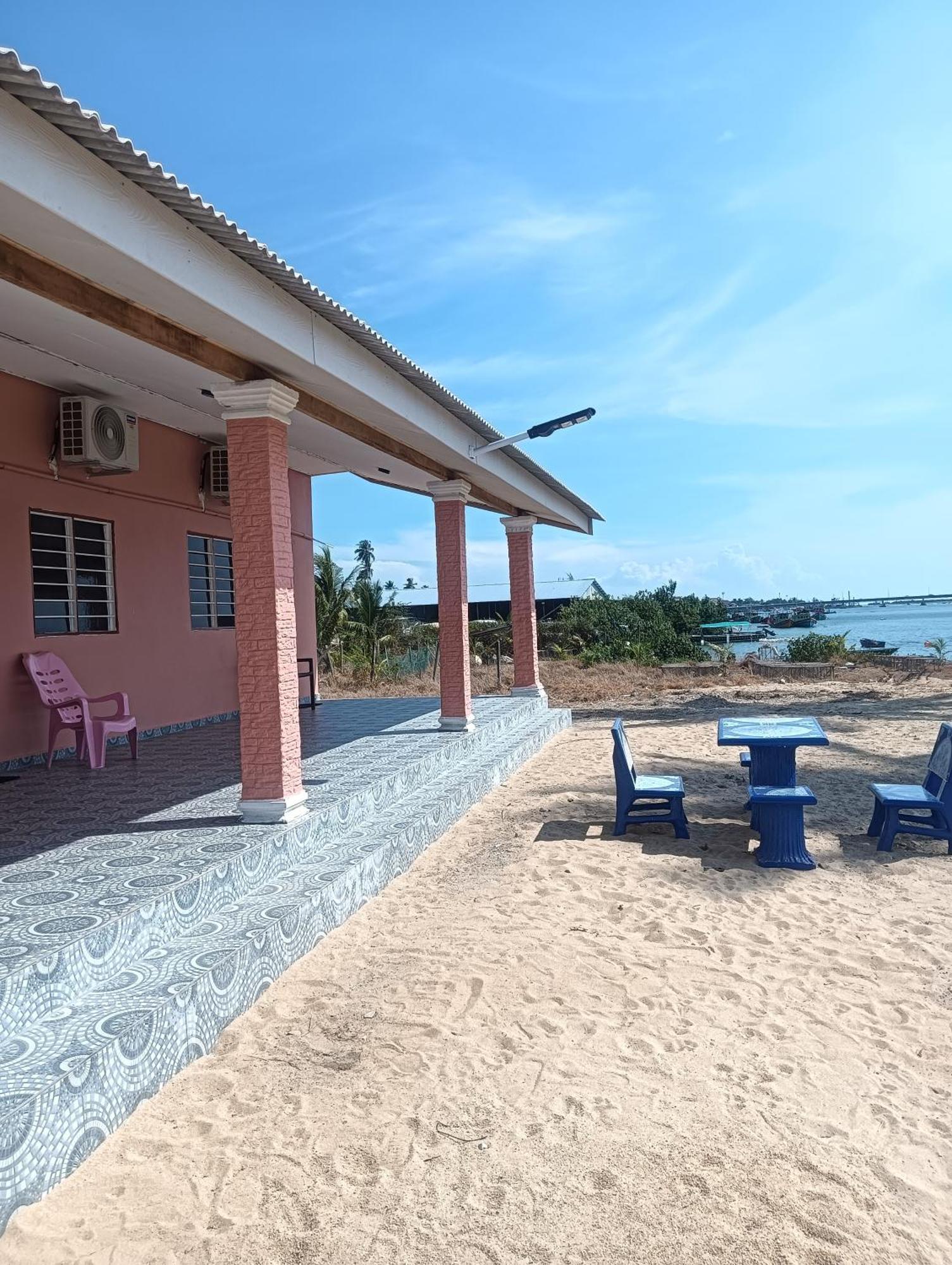 Roomstay Tokbah Demuara Kuala Besut Kültér fotó